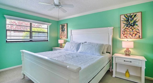 Коттедж Charming Naples Home w/ Patio ~ 5 Mi to Beach