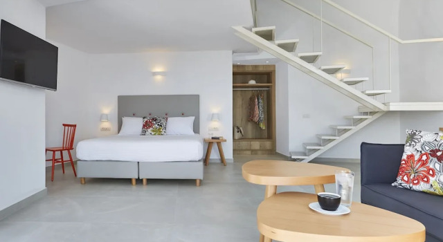 Люкс Дуплекс с видом на море Aperanto Suites