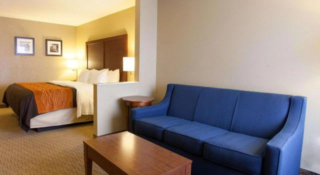 Двухместный люкс Quality Inn & Suites I-40 East
