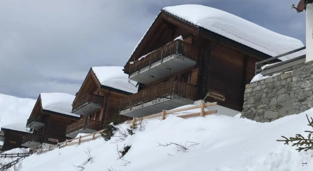 Silberdistel SD1, Varaa Hotelli Naters Belalp