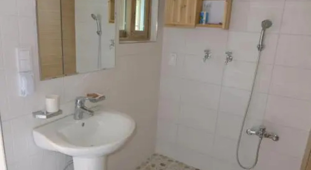 Songjeong Gotaek, Đặt Khách sạn Deokcheon-ri Nam Triều Tiên