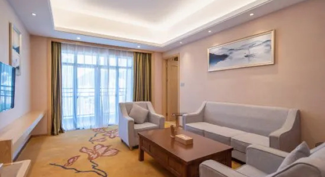 Люкс Superior Vienna International Hotel (Sanya Duty Free Mall)