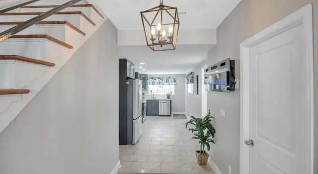 Enjoy Your Stay In This Amazing Location In Philadelphia! 4 Bedroom Home by RedAwning, Забронировать Отель Филадельфия Philadelphia Metropolitan Area, рядом с Temple University - Episcopal Hospital - ER
