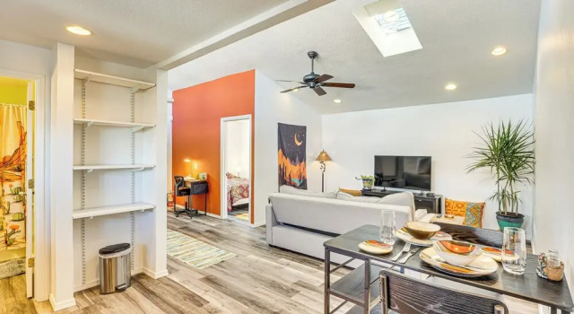 Апартаменты 5 Mi to U of A Campus: Mtn-view Tucson Pad!