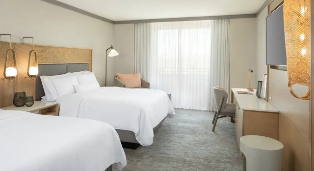 Четырёхместный номер Standard с балконом The Westin Kierland Resort and Spa