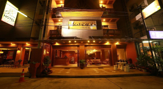 Lotus Hotel Patong
