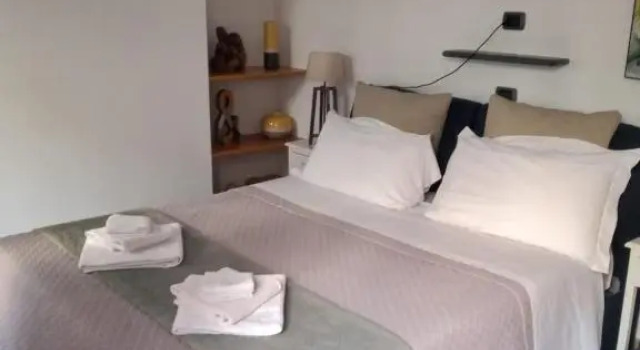 Dume Cosy Apt - Central - Near the Beach with A.C.