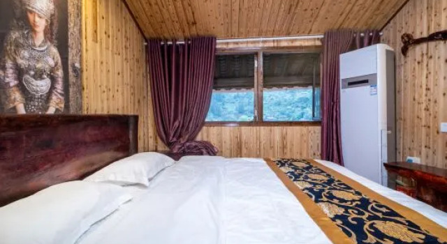 Люкс Xijiang Qianhu Miaozhai East Building Homestay (Embroidery Tianjie Viewing Store)