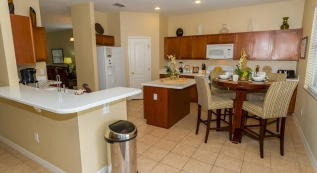 West Haven Villa Pool/spa And Game Room! 5 Bedroom Home by Redawning