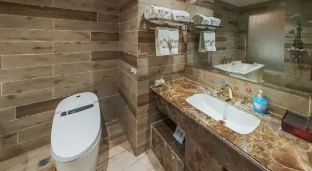 Yingxiang Theme Hotel(伊宁映像主题酒店（伊宁市上海城）)