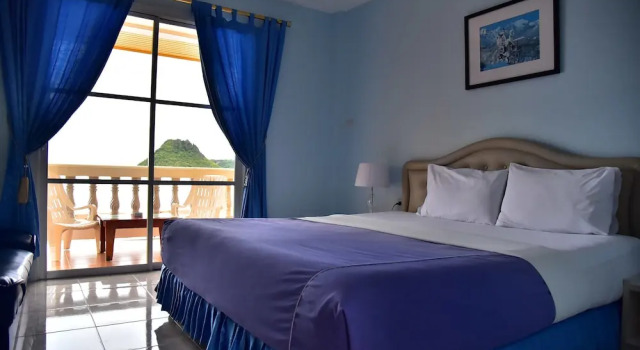 Семейный номер Standard с балконом Sun Beach Hotel