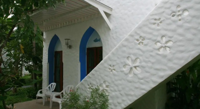 Вилла Baan Montra Beach Resort