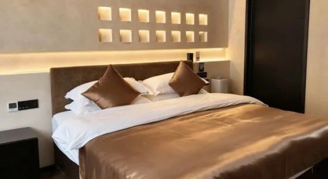Двухместный семейный люкс Yunmanshan Luxury Homestay (Feilai Temple Meili Snow Mountain Scenic Area)