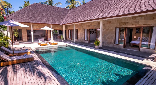 Вилла с 3 комнатами Utara Villas