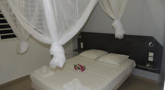 Appartement de 3 chambres avec piscine partagee jardin clos et wifi a Bouillante a 1 km de la plage, Rezerwuj Apartament Hotele w Basse-Terre z parkingiem, Parking