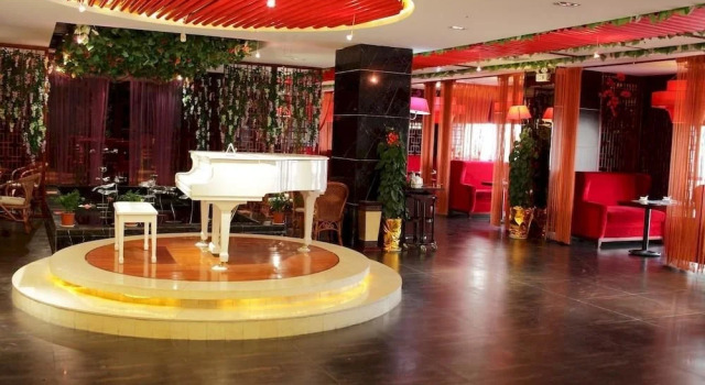 Shiyan Vienna International Hotel, Prenota Hotel Hotel a Hubei con parcheggio, Parcheggio