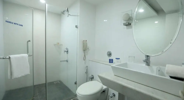 Двухместный клубный номер Standard Shravanti Sarovar Portico Bengaluru