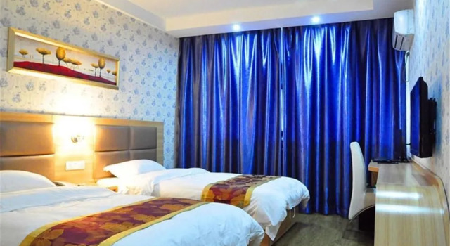 Guomao Hotel, Book Hotel Hoteller i Kai Fu med parkering, Parkering