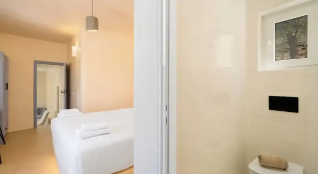Eolithos Suites, Забронировать Гостевой дом Пиргос Санторини, рядом с Музей-винодельня