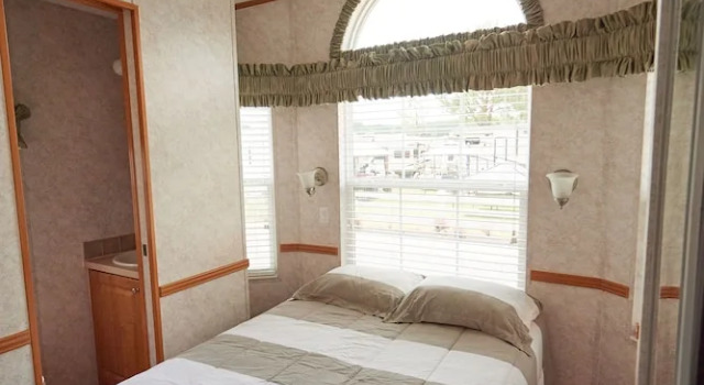 Коттедж с 2 комнатами Bethpage Camp-Resort