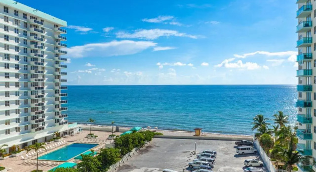 Апартаменты Beachfront 2 bedroom at Tides Hollywood 8th floor