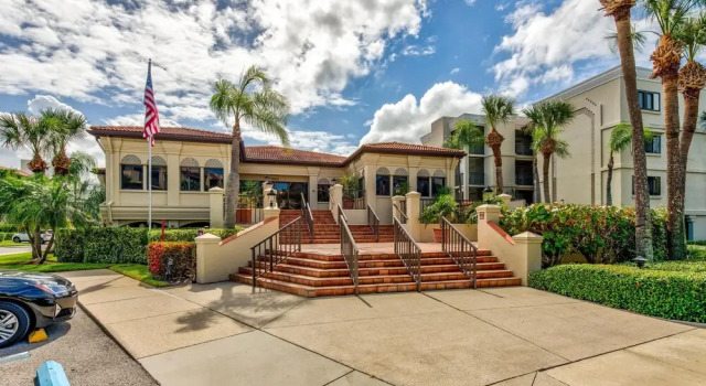 Land's End 302 Building 1 Fully Remodeled With Amazing View!