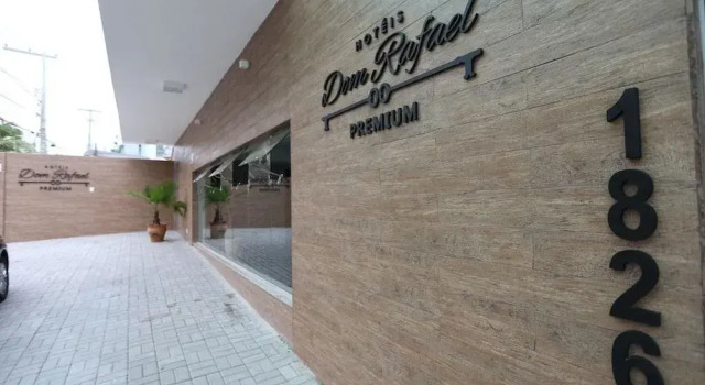Hotel Dom Rafael Premium, Забронировать Отель Отели в центре Санта-Мария, в центре