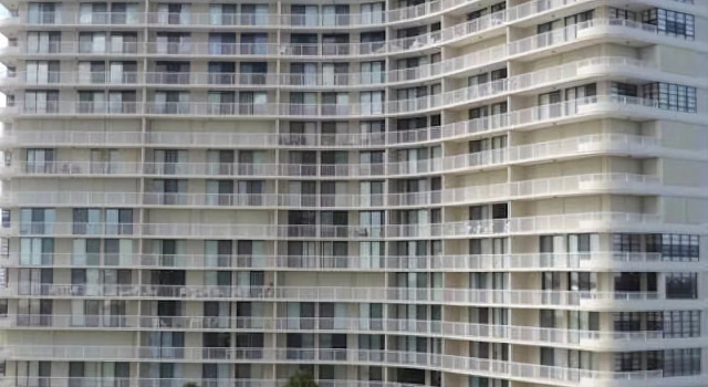 South Seas 3, 402 Marco Island Vacation Rental 2 Bedroom Condo by Redawning, Забронировать Апартаменты/квартира Марко-Айленд штат Флорида, рядом с Тайгертейл-Бич