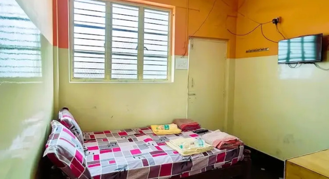 Номер Standard I-ROOMZ Surya Deluxe Lodge