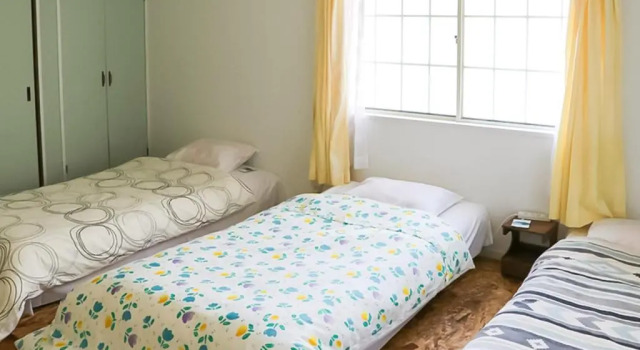 Кровать в общем номере (женский номер) Guest House Shirahama R-cafe - Female Only
