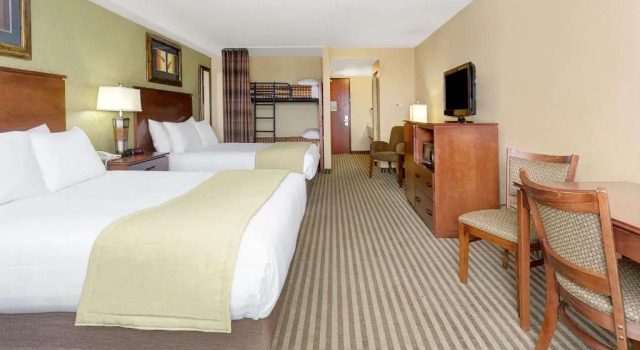 Номер Standard Days Inn by Wyndham Cheyenne