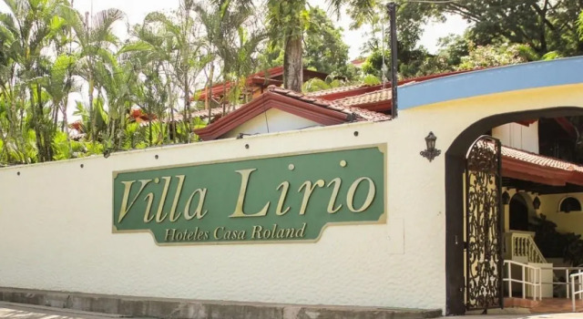 Hotel Villas Lirio