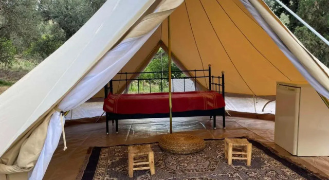 Tent by the sea, private toilet and kitchenette, Rezervovat Hotel Hotely v Corinthia Regional Unit s parkováním, Parkování