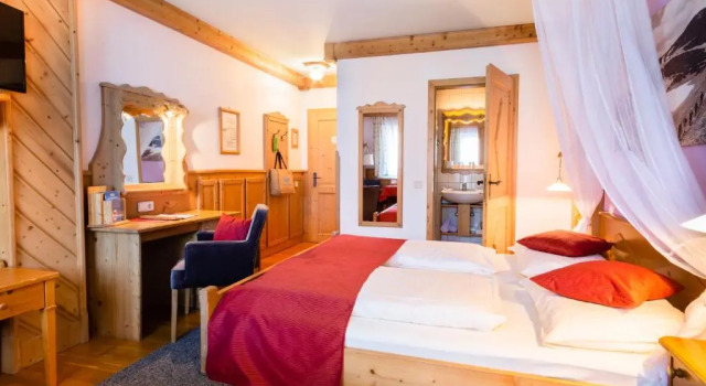 Двухместный номер Standard с балконом Scharfeggers Raxalpenhof - Zuhause am Land