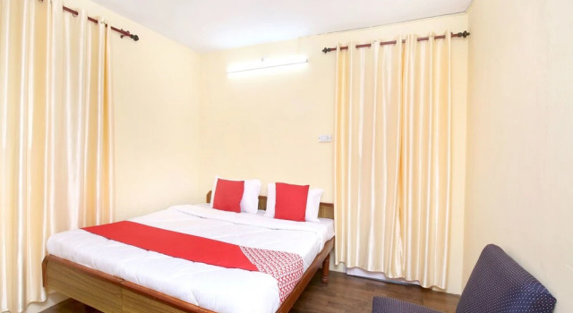 OYO 13645 Home Ever Sunny