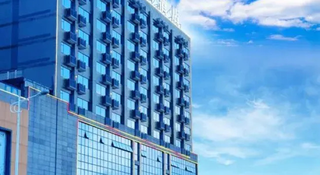 Flower Season Hotel, Rezerwuj Hotel Hotele w Jiangmen z parkingiem, Parking
