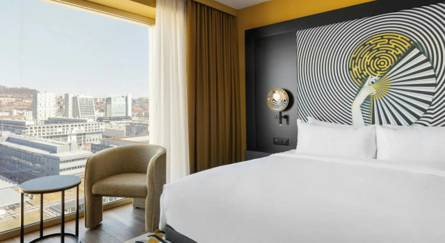 Renaissance Zürich Tower Hotel