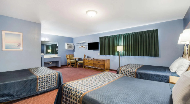 Шестиместный люкс Rodeway Inn & Suites Blythe I-10