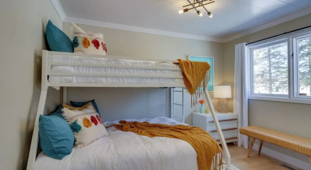 Коттедж с 3 комнатами Home Rental on Detroit Lake: Dock, Game Room