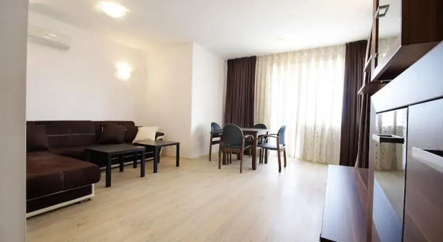 Apartment Miroslava, Забронировать Апартаменты/квартира Отели Солнечного берега с бассейном, рядом с Клуб GRAND, Бассейн