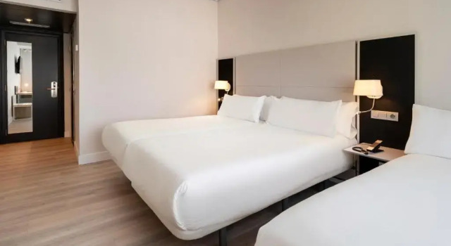 Standard Family room B&B HOTEL Vitoria General Álava