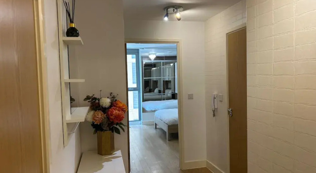 1-bed Apt, Sleeps 4, Central To Shops & Transport, Забронировать Отель Отели Англии 3 звезды, 3*