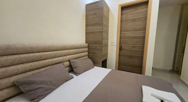G8 Hotel