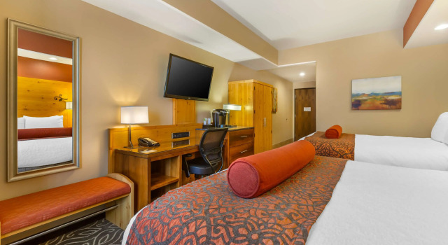 Четырёхместный номер Standard Best Western Premier Ivy Inn & Suites