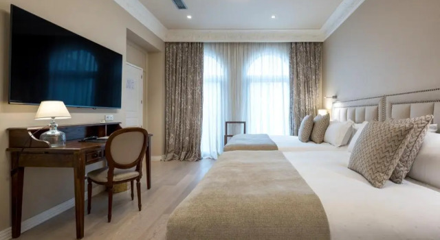 Полулюкс Hotel Rector
