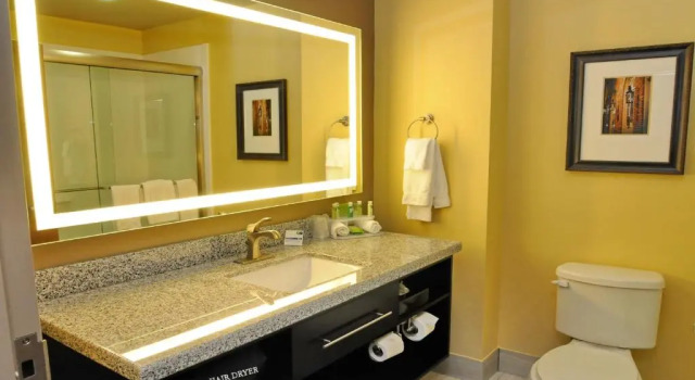 Люкс Holiday Inn Express Covington-Madisonville by IHG