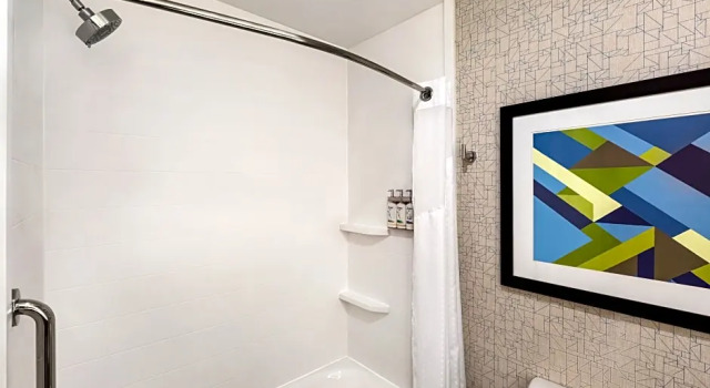 Двухместный люкс с 2 комнатами Holiday Inn Express Hotel & Suites Anniston/Oxford by IHG