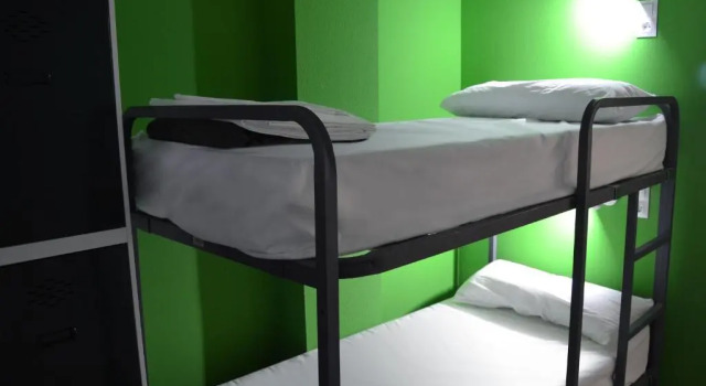Кровать в общем номере Motion Chueca Hostel