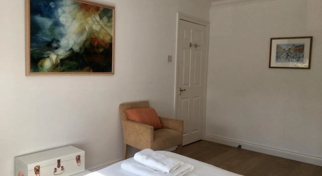 Amelia’s City Centre Hideaway, Забронировать Отель Винчестер Хэмпшир, рядом с Royal Hampshire County Hospital