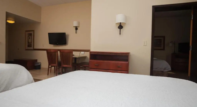 Люкс с 2 комнатами Hampton Inn Oneonta